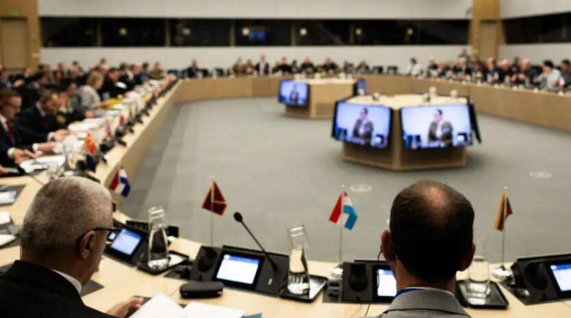 New contracts and weapons for the Armed Forces of Ukraine