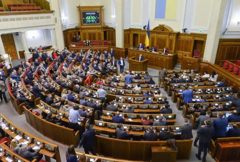 The commission investigates violations in defense